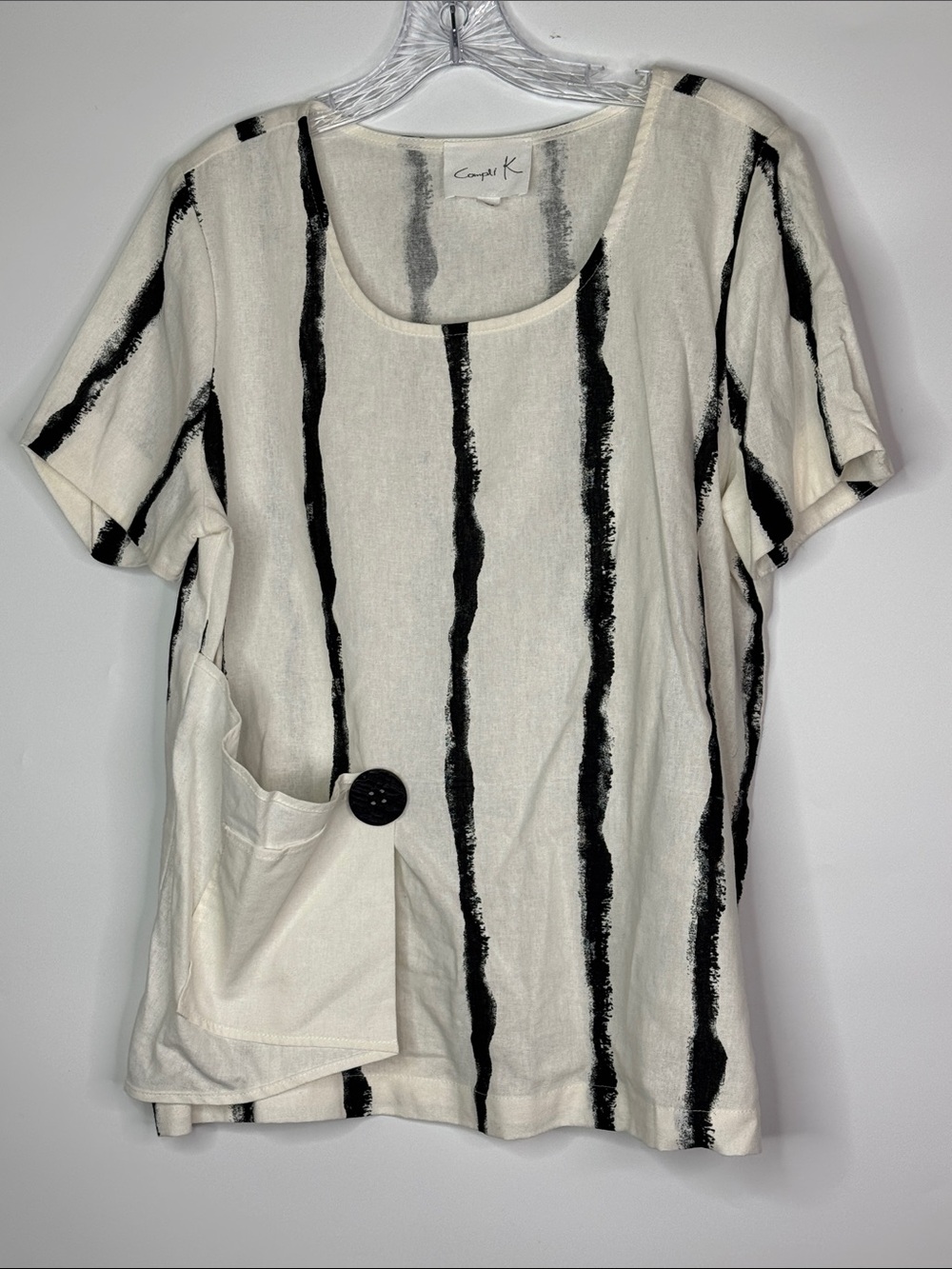 Compli K White Black Abstract Short Sleeve Top Medium